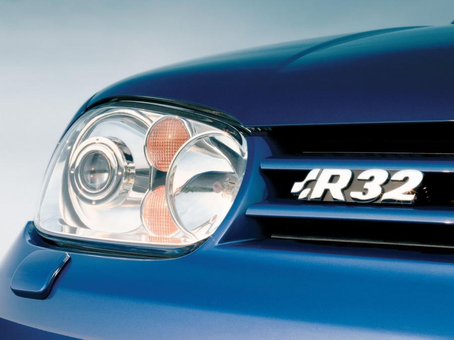  Volkswagen Golf R32 2002 года  (фото 20 из 38)